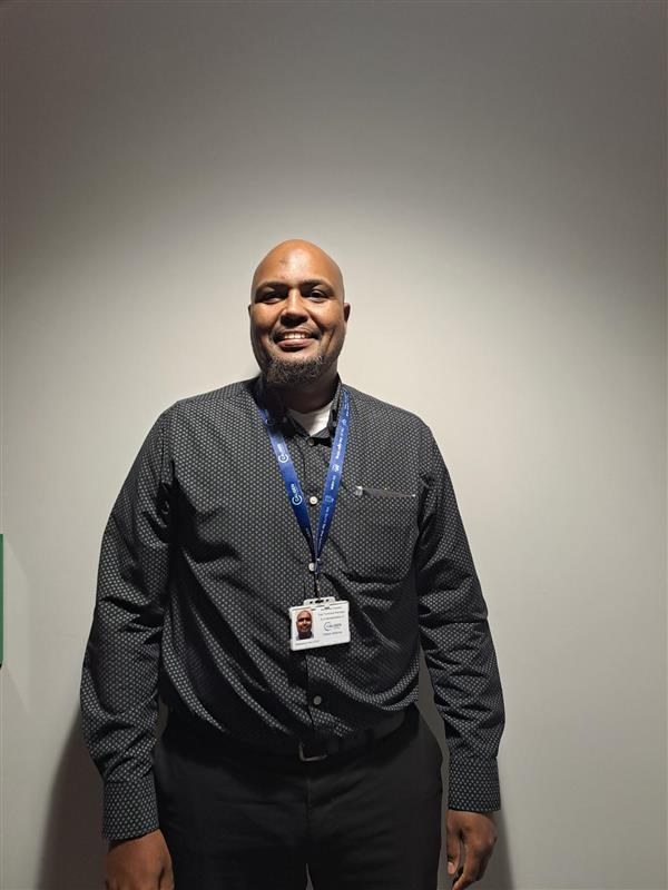 Mohamed Hussein  profile image